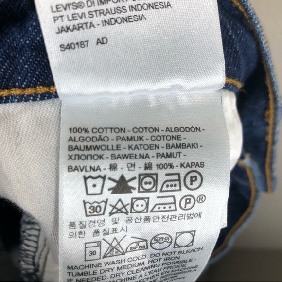 Levi’s Deconstructed Denim Skirt Raw Hem Rhinestone Star Embellished NWT 30 - Picture 11 of 12